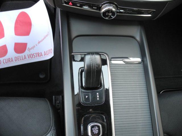 VOLVO XC60 2.0 D AWD Geartronic Business Plus Hybrid autom.
