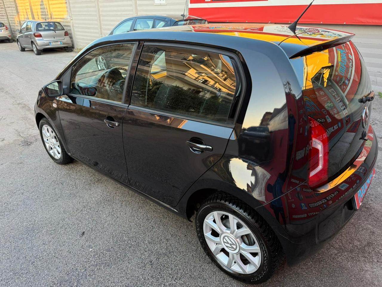 Volkswagen up! 1.0 60cv 5p. move - 2013