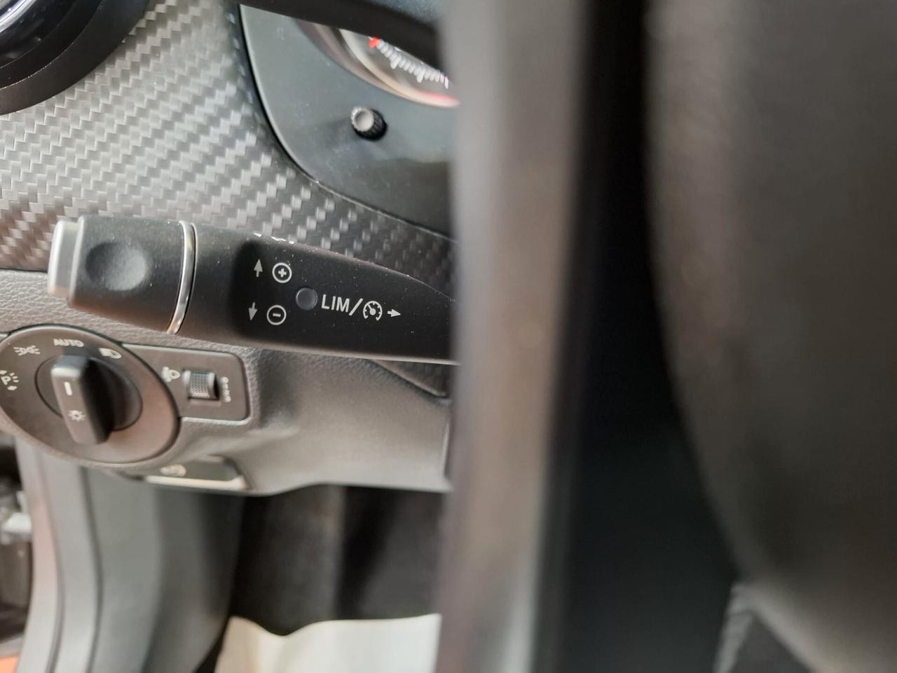 Mercedes-benz GLA 180 d Automatic Premium full optional
