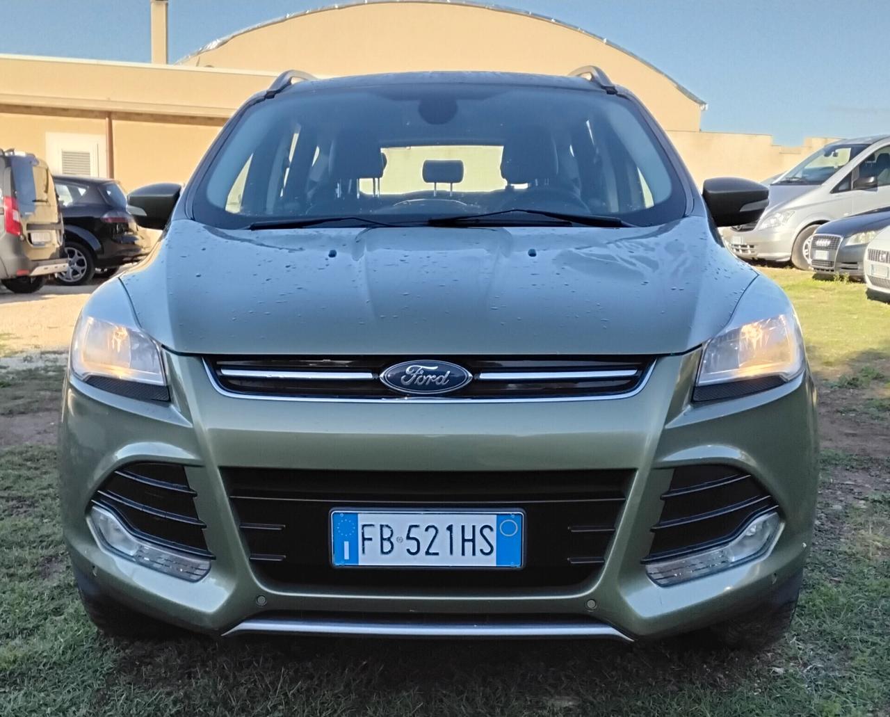 Ford Kuga 2.0 TDCI 150 CV S&S 4WD Powershift Titanium