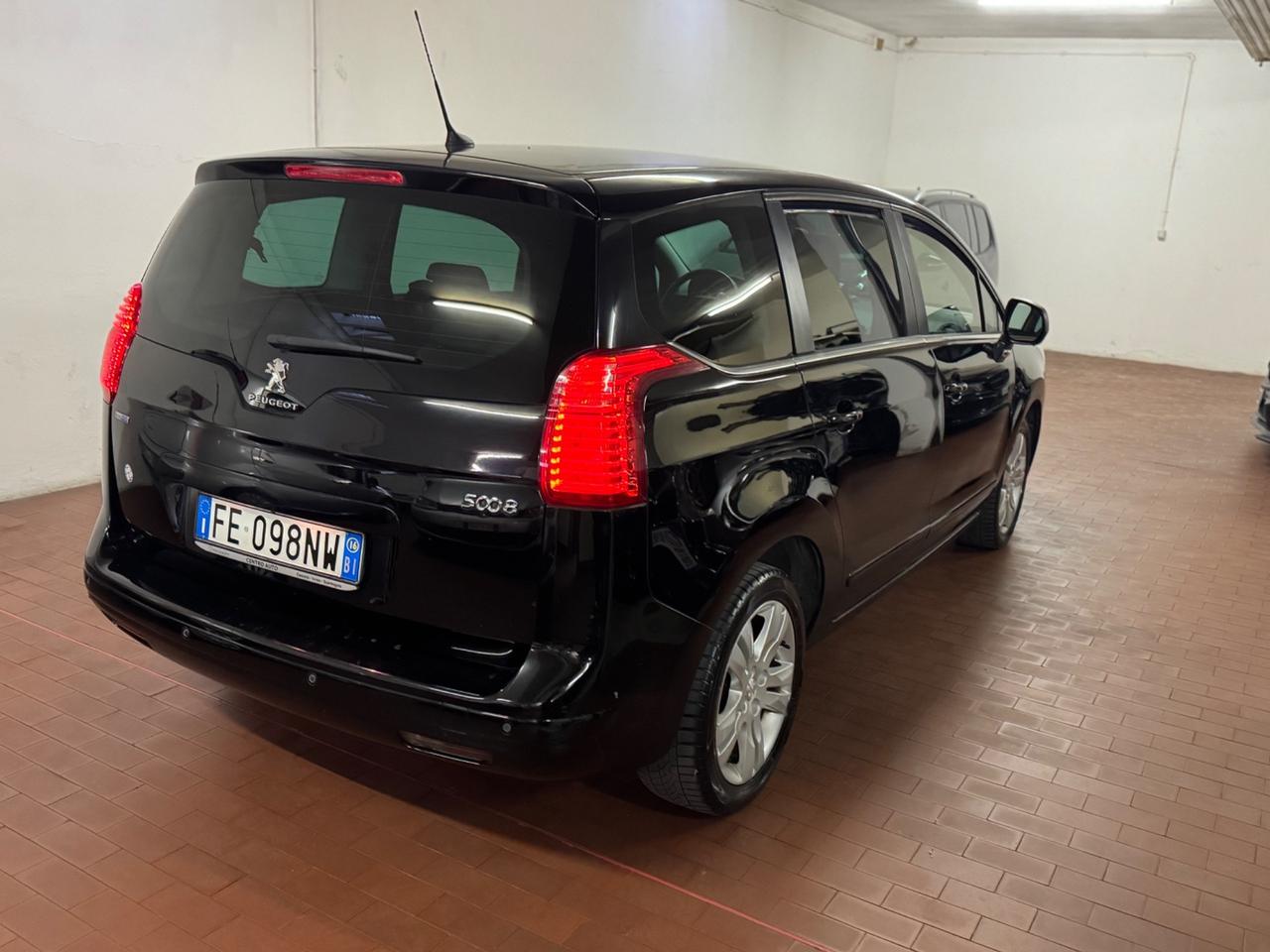 Peugeot 5008 7 POSTI BlueHDi 150 S&S Allure