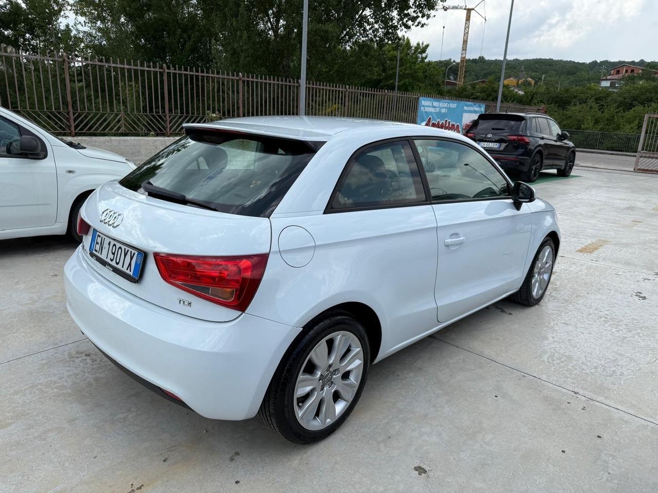 Audi A1 1.6 TDI 90CV ATTRACTION (NEO PATENTATI)