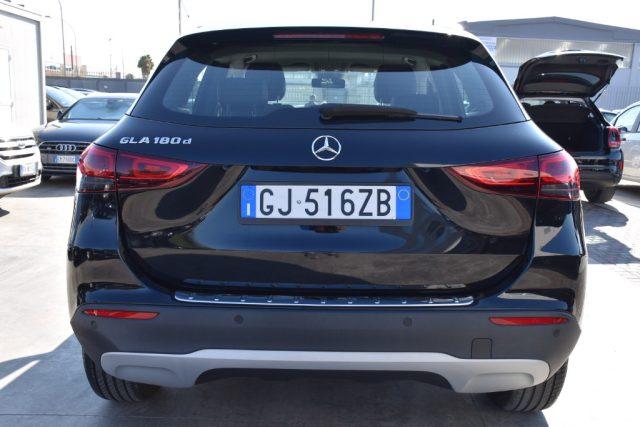 MERCEDES-BENZ GLA 180 d Automatic Business Extra *NAVIGATRE,TELECAMERA*