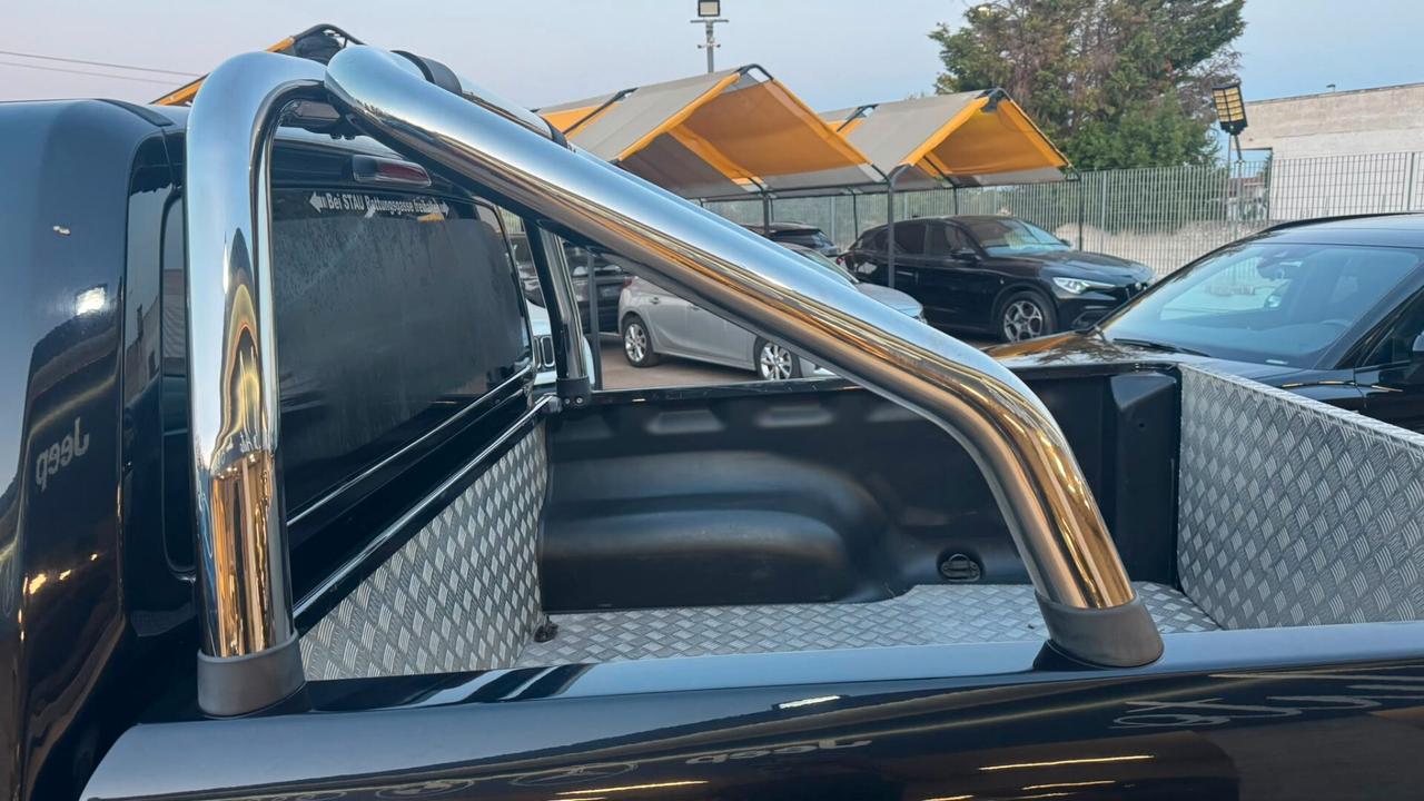 Volkswagen Amarok 2.0 BiTDI 164 CV 4MOTION Inseribile roll bar gancio