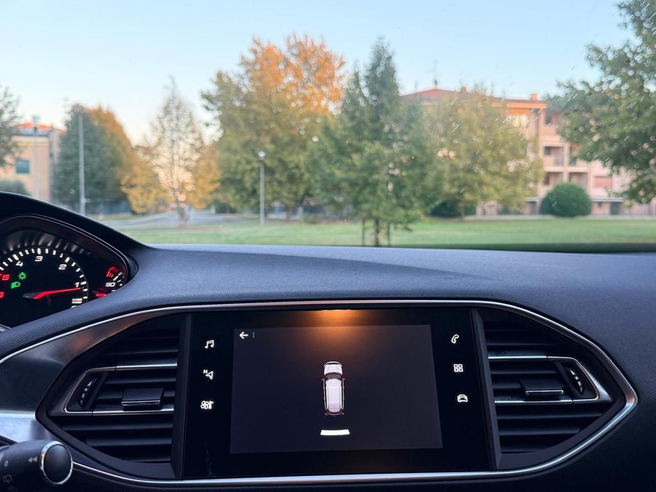 Peugeot 308 BlueHDi 130 S&S EAT6 SW Business