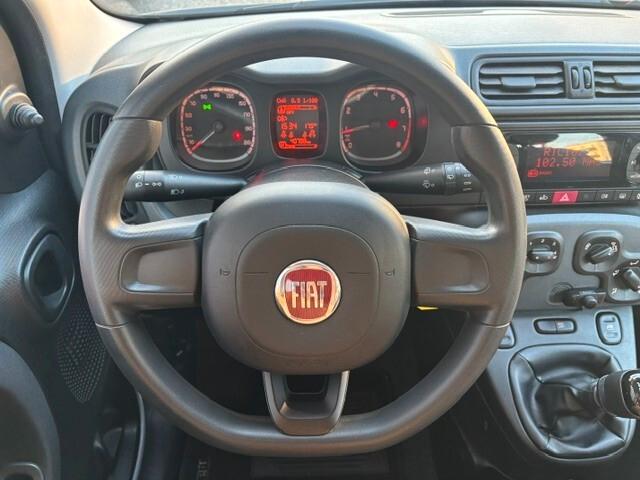Fiat Panda 1.2 Connected by Wind