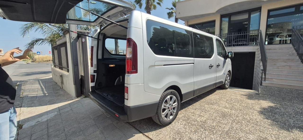 Furgone Fiat Talento 8 posti