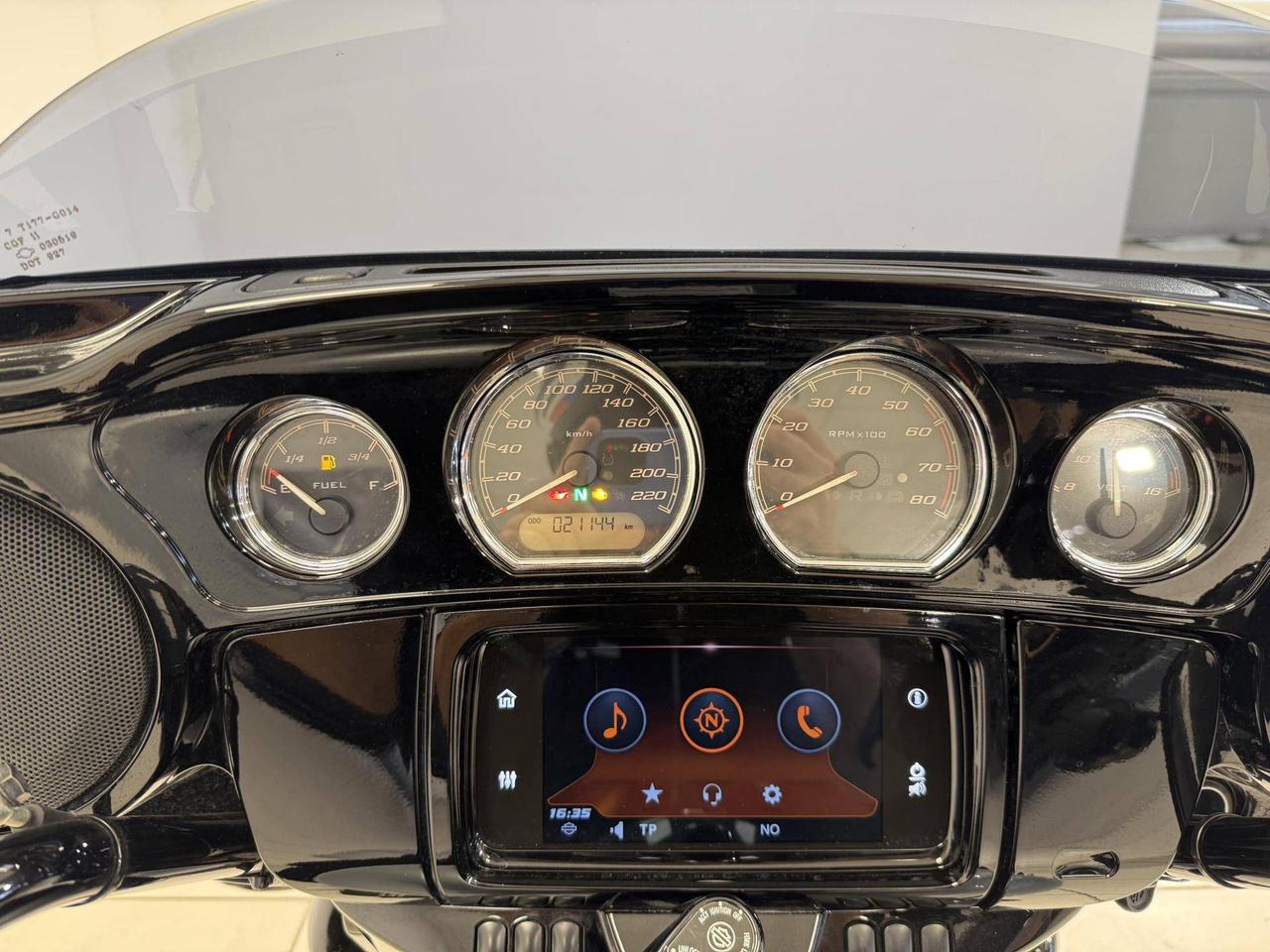 HARLEY DAVIDSON Street Glide 114 1868 Street Glide 114 Special