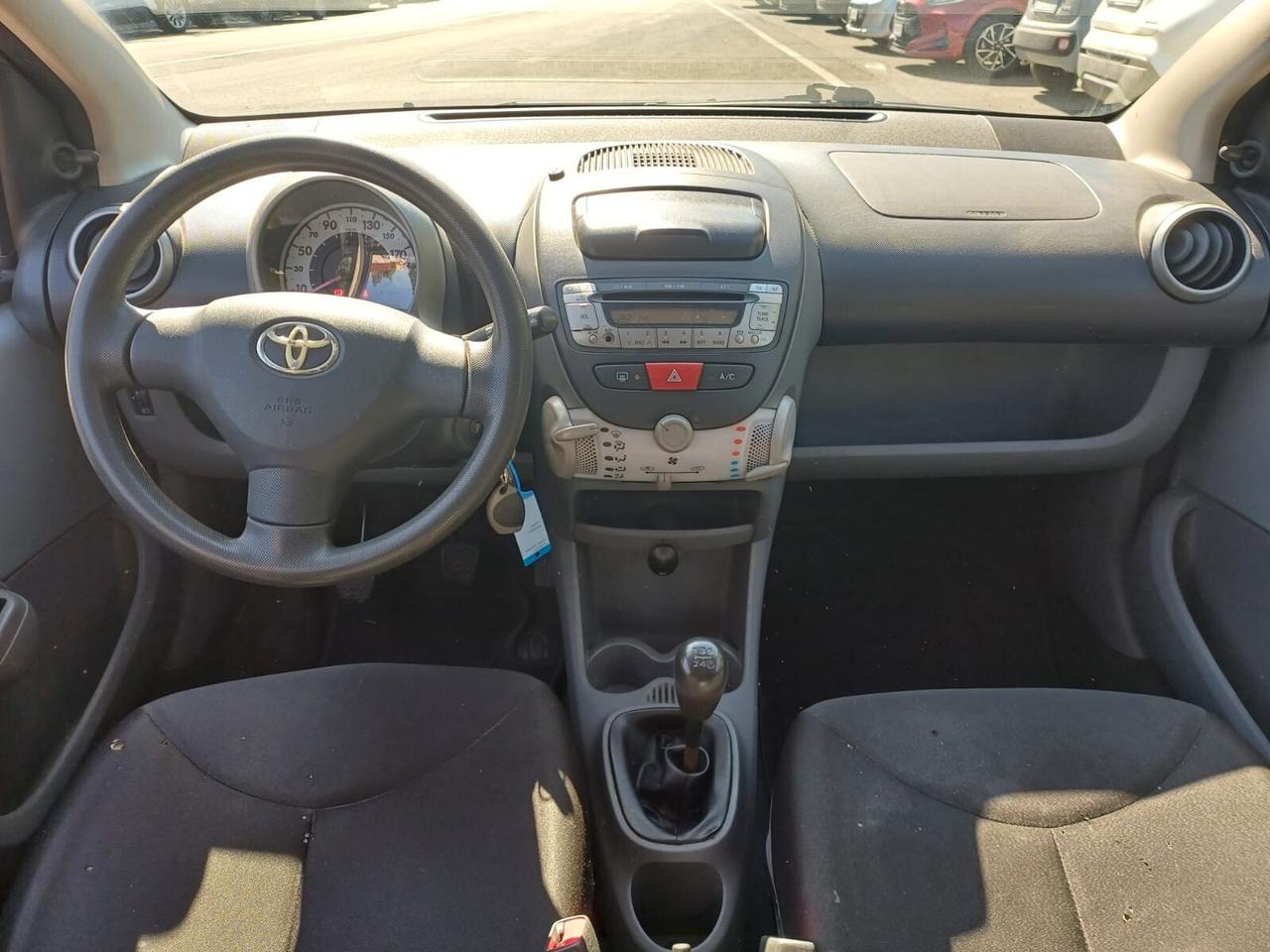 Toyota Aygo 1.0 12V VVT-i 5 porte Sol Connect