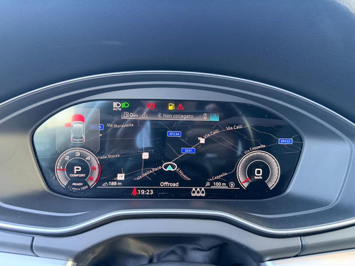 AUDI - Q5 - 40 TDI quattro S tronic S line