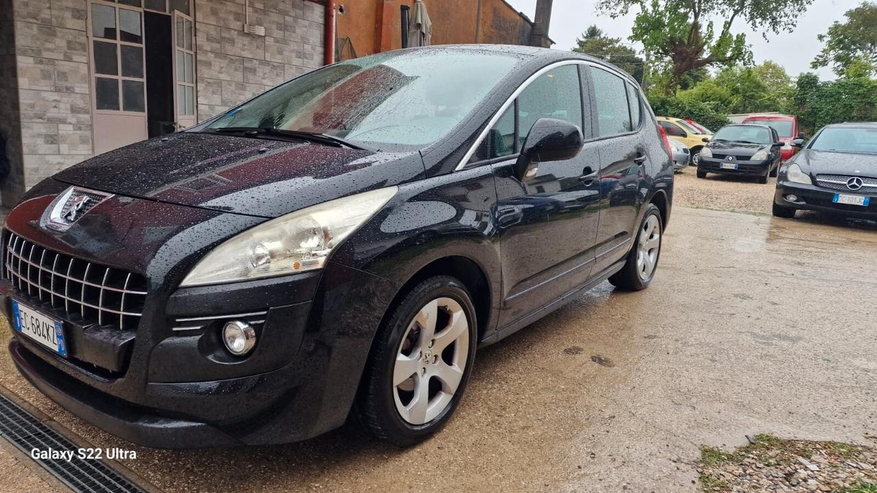 Peugeot 3008 1.6 HDi 110CV cambio robotizzato Premium