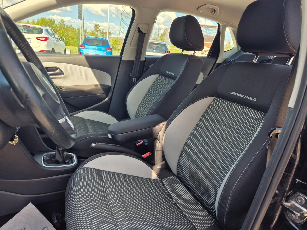 Volkswagen Polo Cross 1.6 TDI 90CV DPF