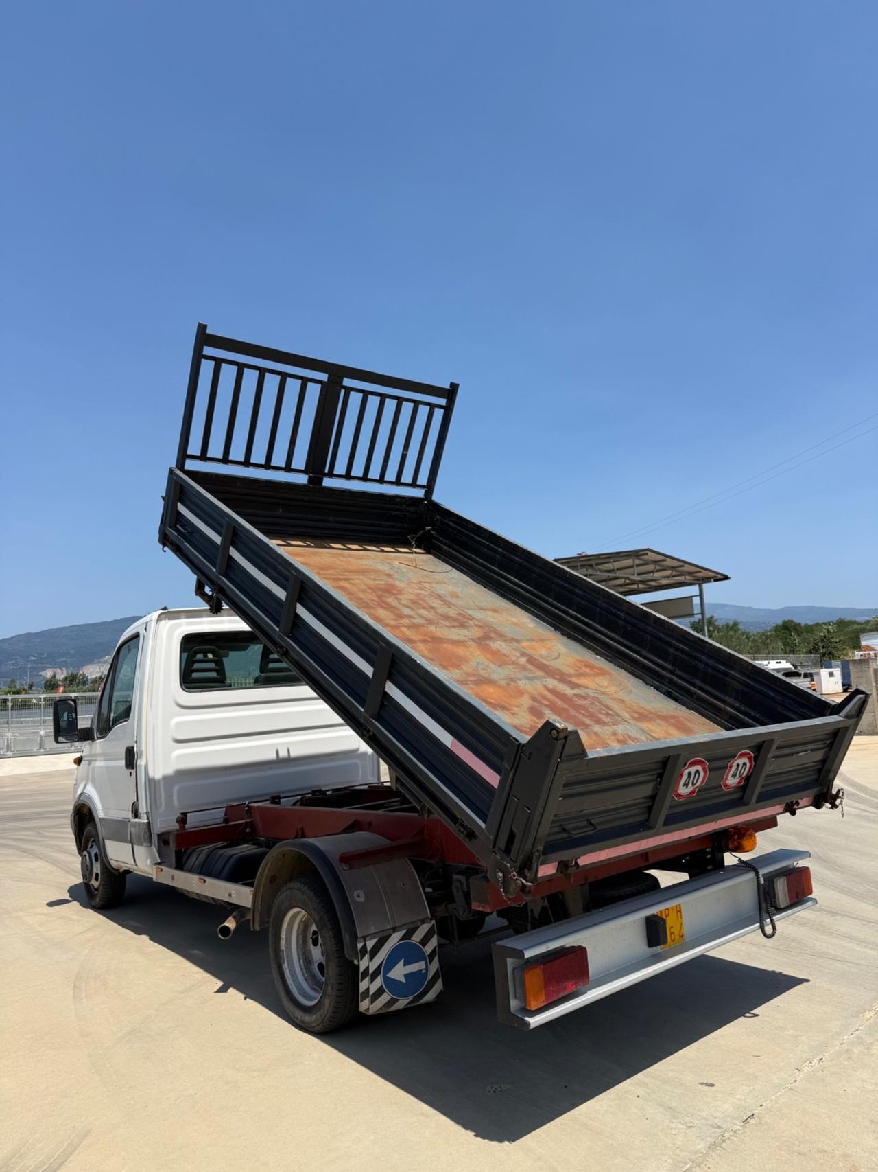 Iveco 50c13 (targa gialla) Patente B