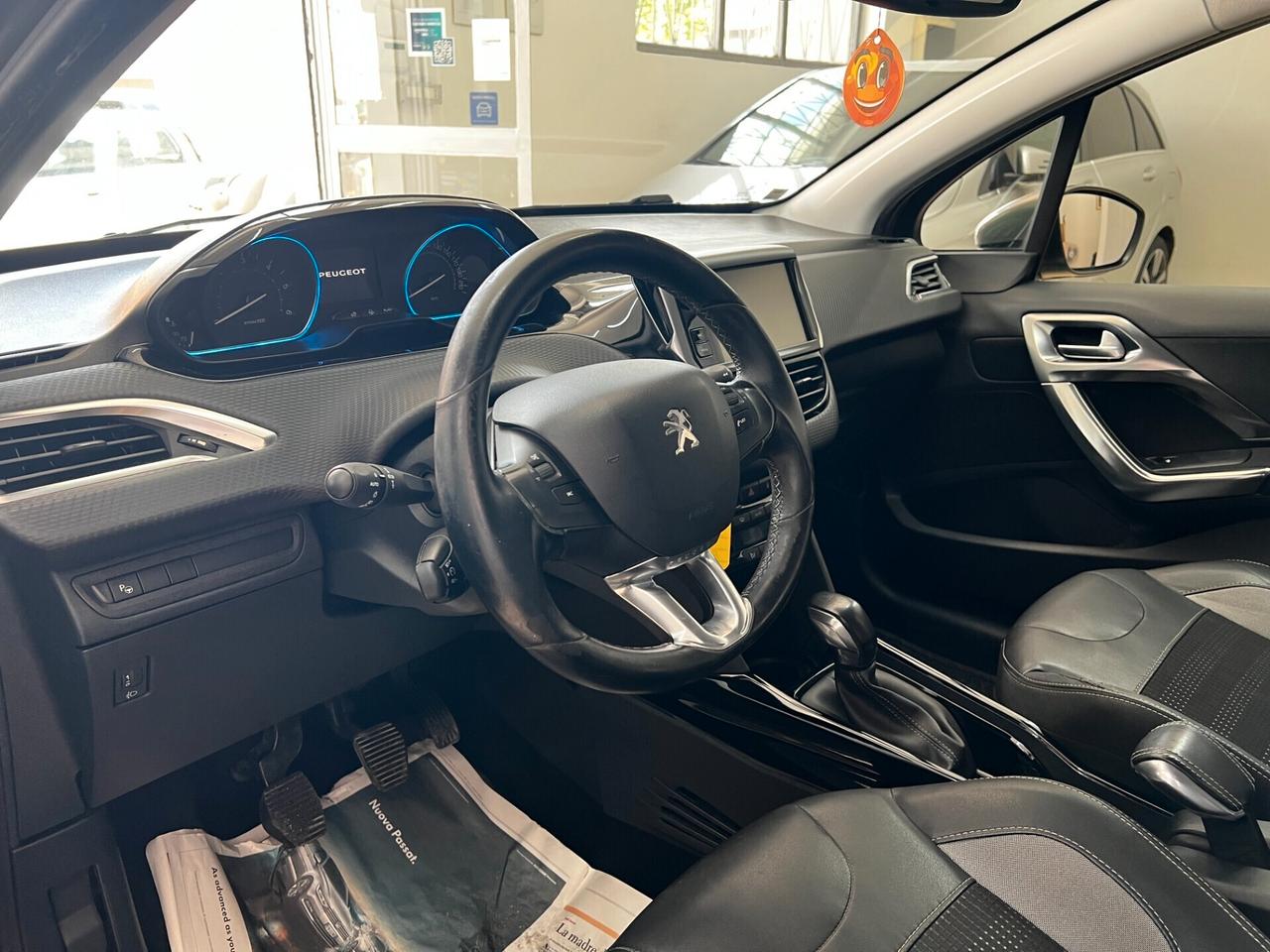 Peugeot 2008 BlueHDi 120 S&S Crossway