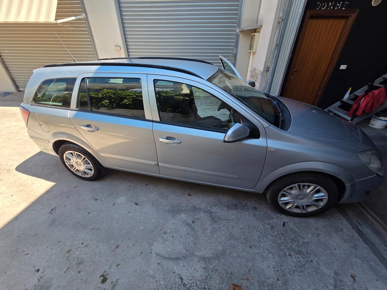 Opel Astra 1.7 CDTI 110CV Station Wagon Enjoy