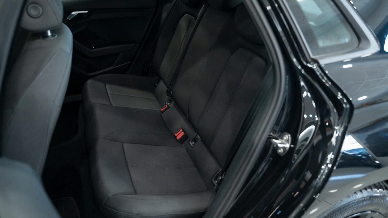 Audi A3 SPB 35 TDI S TRONIC SPORT BLACK EDITION NAVI FULL OPTIONAL