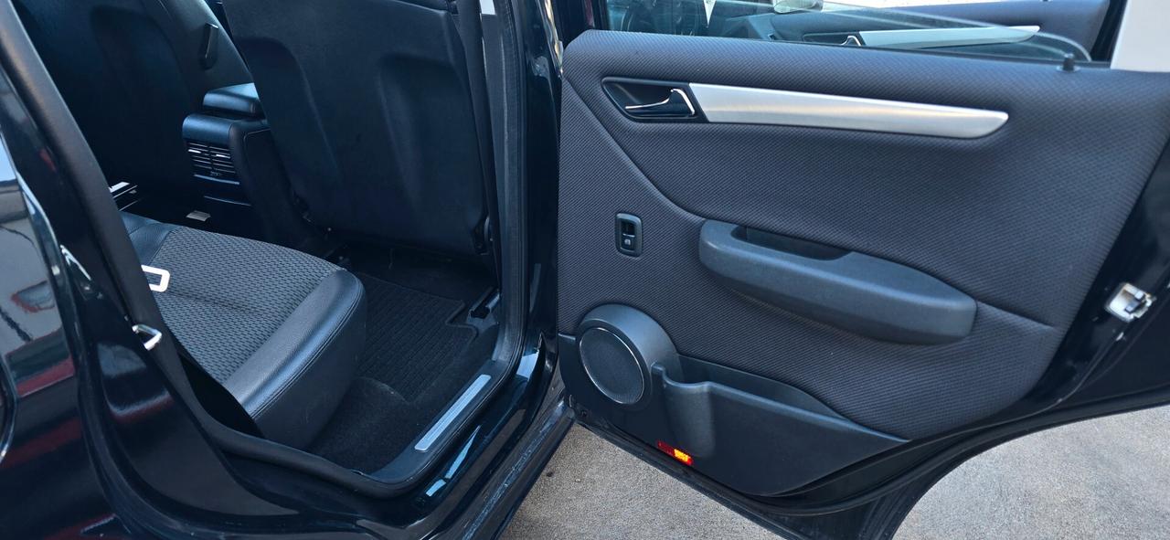 Mercedes-benz A 180 160 CDI BlueEFFICIENCY Executive