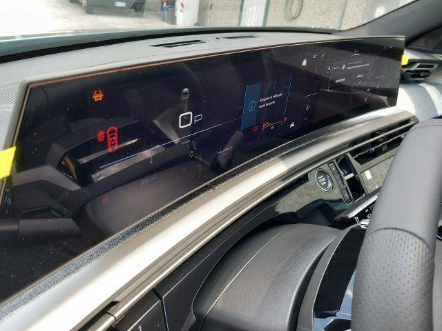 PEUGEOT 3008 Hybrid 145 e-DCS6 GT