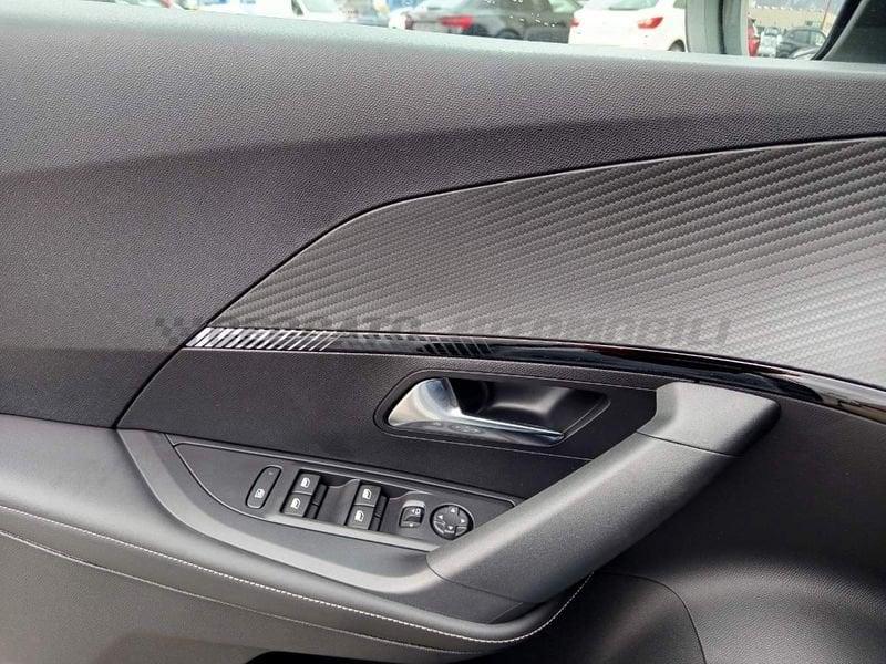 Peugeot 2008 2008 1.2 hybrid Allure 136cv e-dcs6