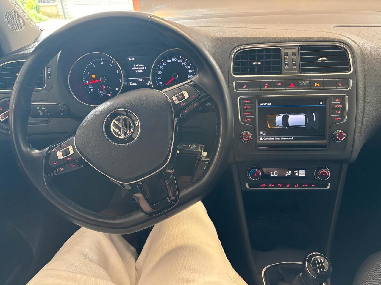 VOLKSWAGEN POLO ANNO 2018 BZ 1.2 ADATTA NEOPATENTATI KM 96 MILA