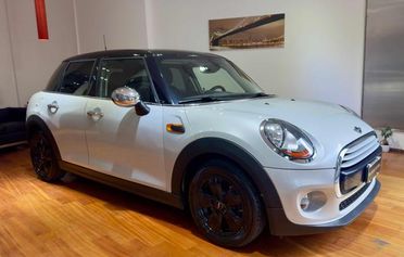 MINI Cooper D 1.5 Cooper D Business XL 5 porte CAMBIO AUTOMATICO