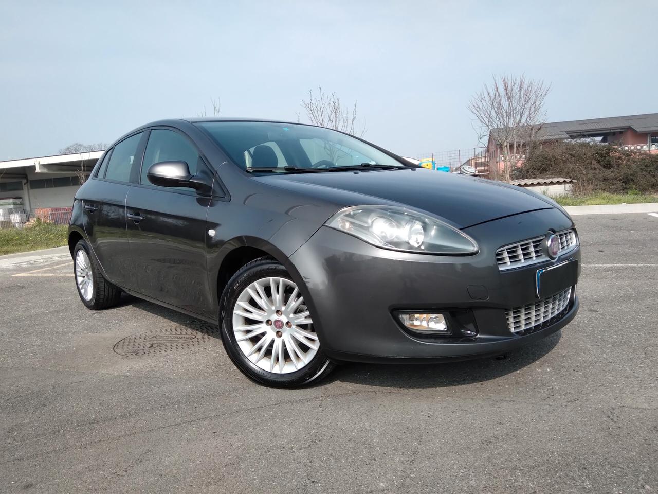 Fiat Bravo 1.4 90cv benzina 6marce Dynamic x neopatentati