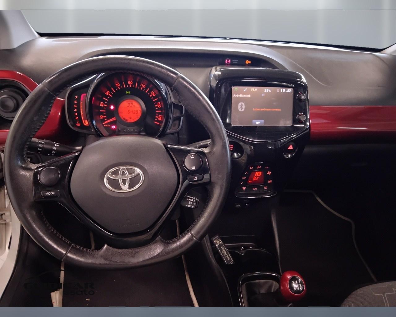 TOYOTA Aygo II 2014 - Aygo 5p 1.0 x-wave my15