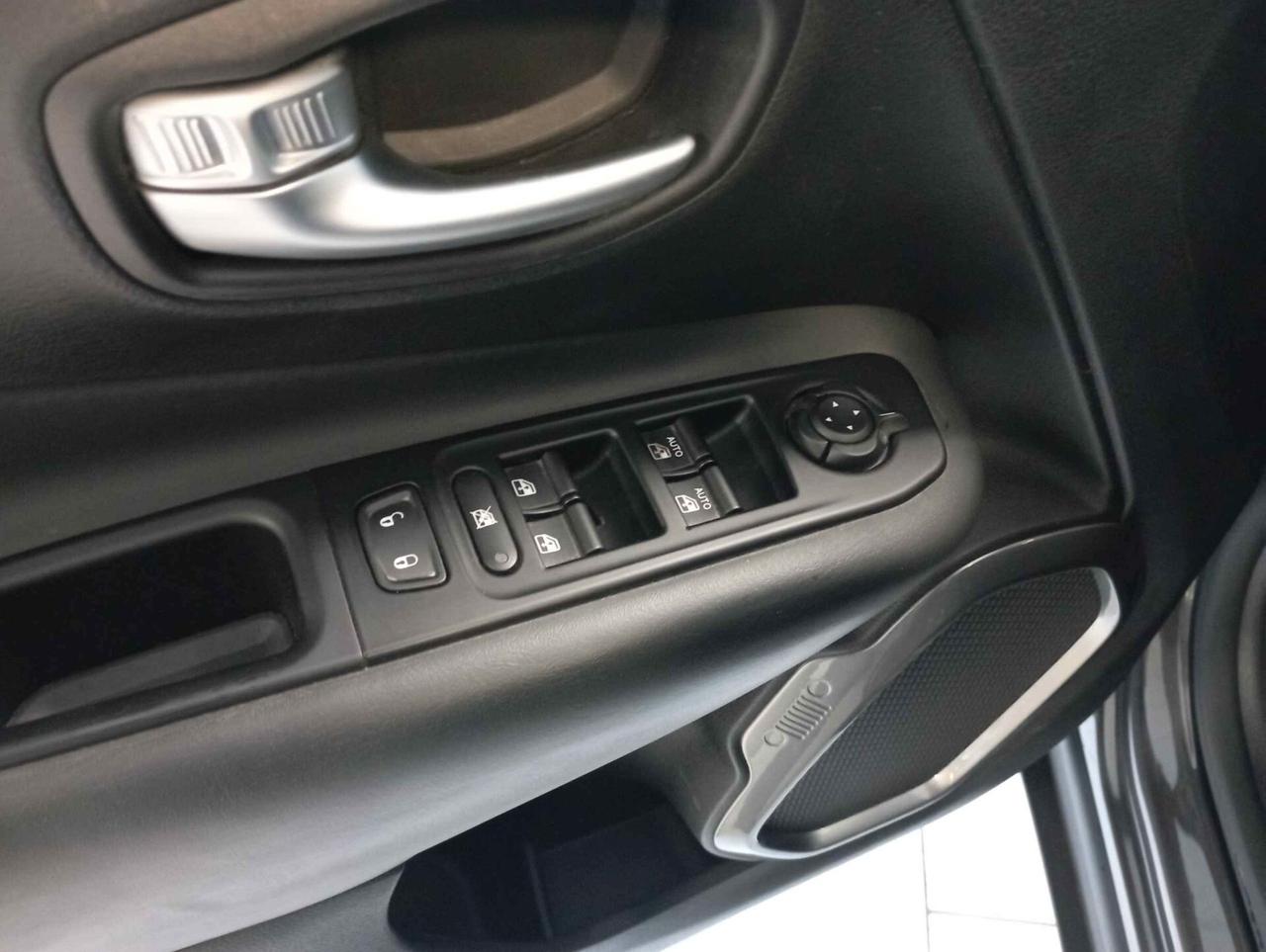 Jeep Renegade 1.6 Mjt 130 CV Longitude