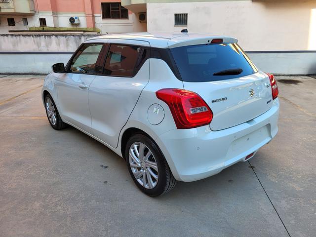 SUZUKI Swift 1.2 Hybrid Top