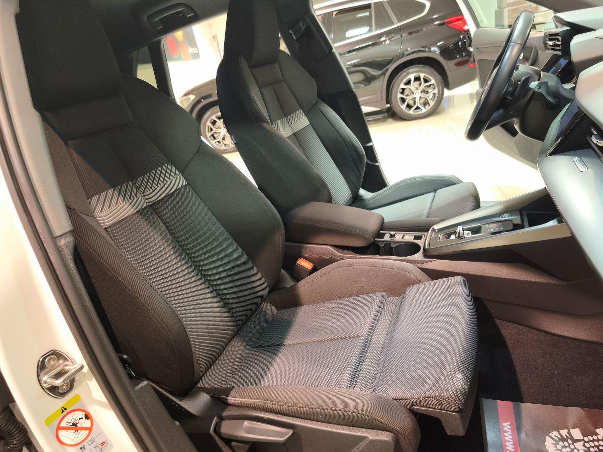 AUDI A3 SPB Sportback 2.0 TDI 116 CV S-tronic S-line Cockpit/18'/Led