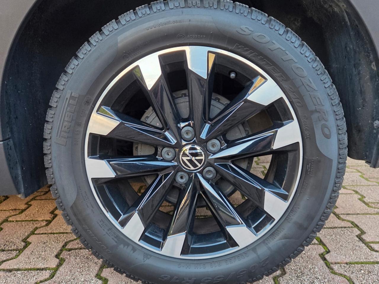 Volkswagen T-Cross 1.0 TSI STYLE PACK