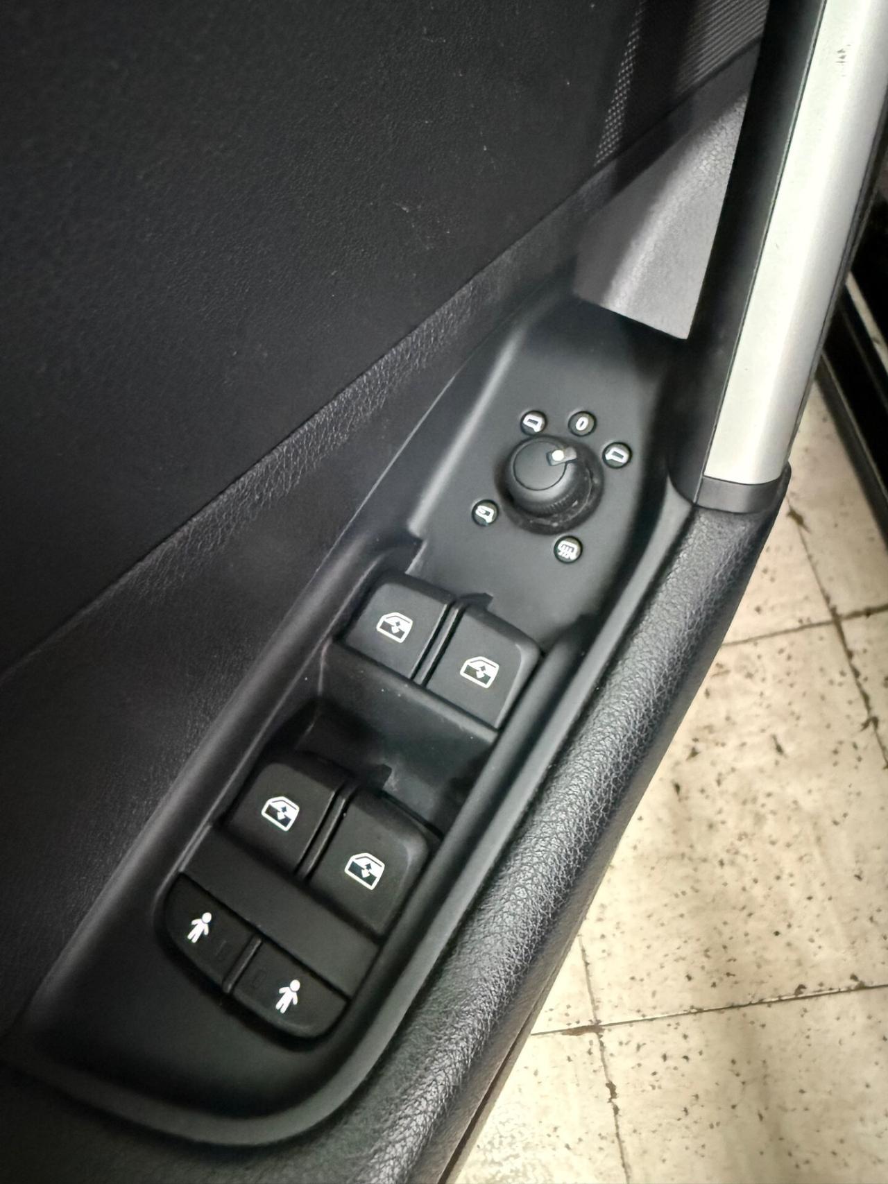 Audi Q2 30 TDI 116CV S tronic IDENTITY BLACK