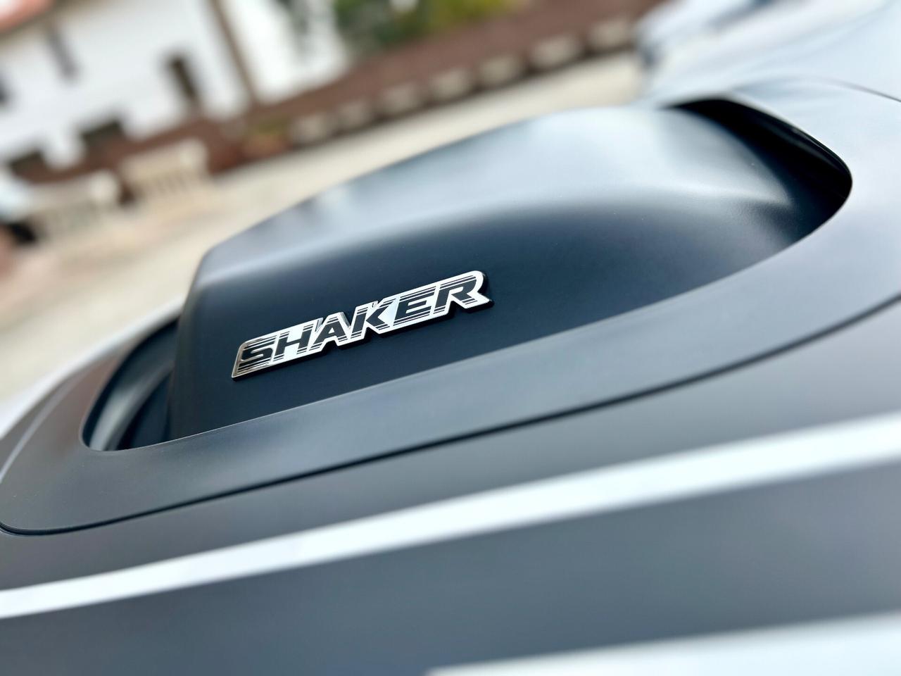 Dodge Challenger 5.7 V8 Shaker wide body