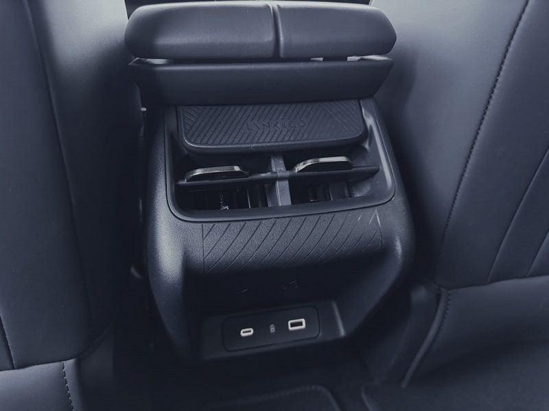 Lynk & Co 08 1.5 Plug-In 349 CV Automatica NAVI TETTO LED More