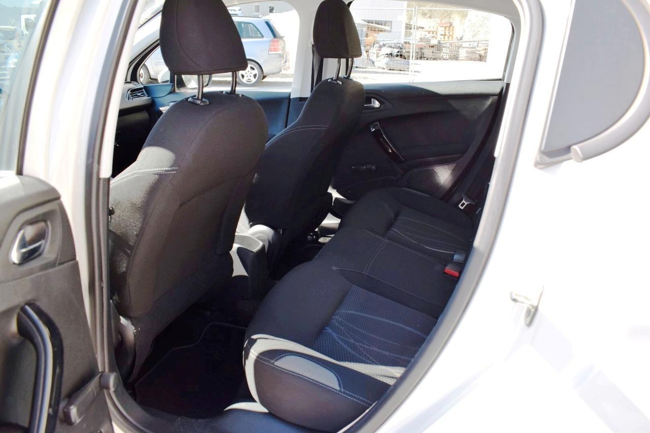 Peugeot 208 1.0 VTi 68 CV 5 porte Active DA RIPARARE!