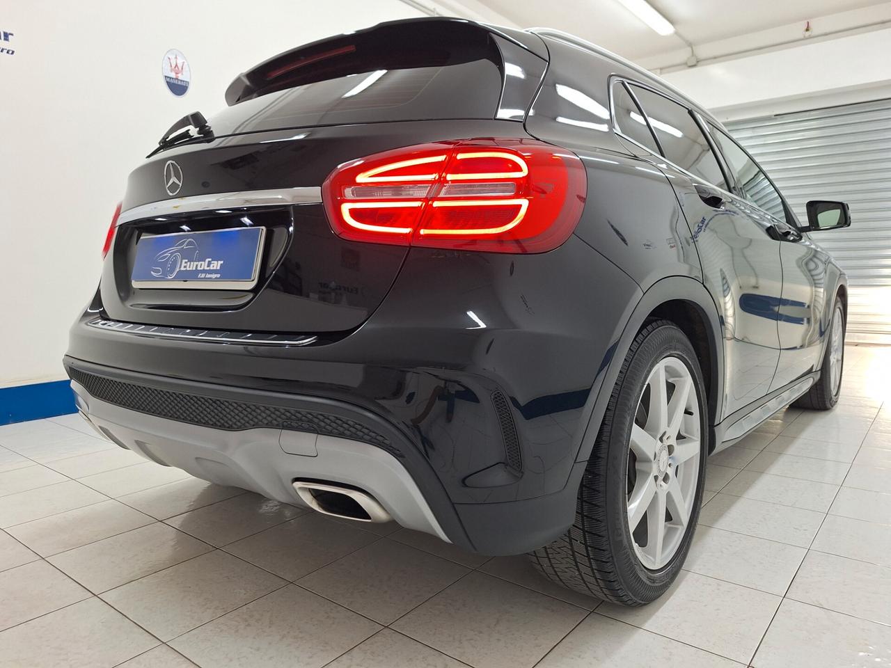 Mercedes-Benz GLA 200d 136cv Premium