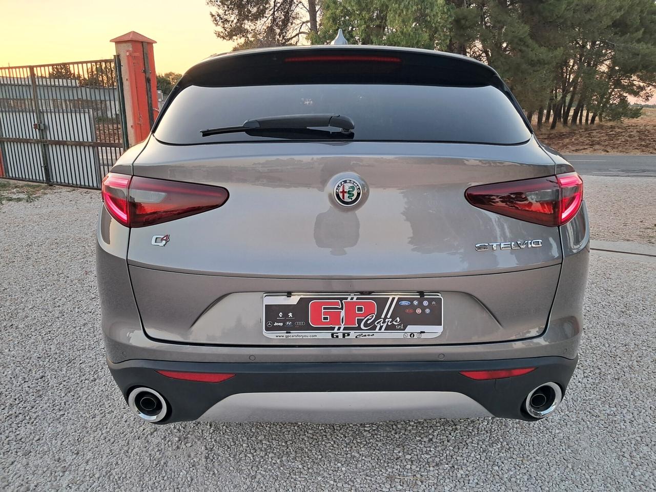 Alfa R. Stelvio 2.2 D 210cv Q4 Executive *PELLE-LED.NAVY*
