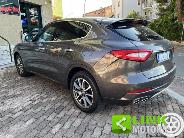 MASERATI Levante V6 Diesel AWD