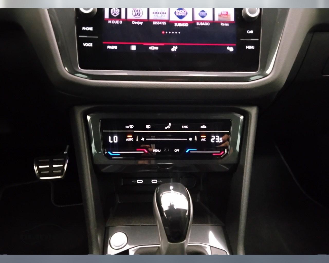 VOLKSWAGEN Tiguan II 2021 - Tiguan 1.5 tsi R-Line 150cv dsg