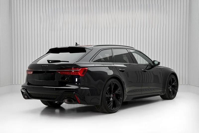 Audi RS6 RS 6 Avant 4.0 TFSI V8 quattro tiptronic Performance