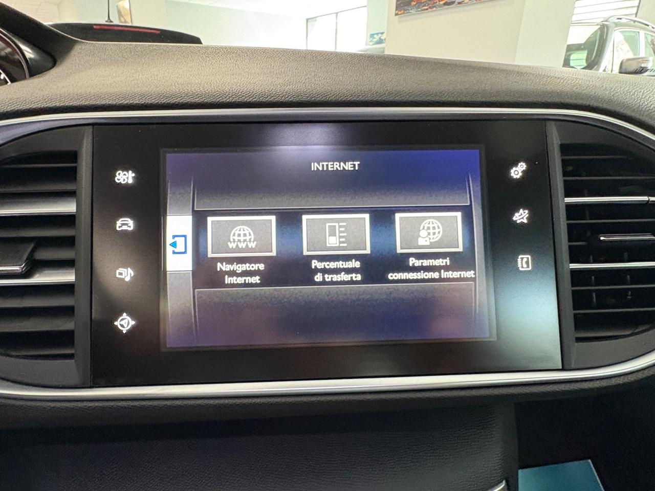 Peugeot 308 Allure 1.5 HDI 120cv 2016 km 104000