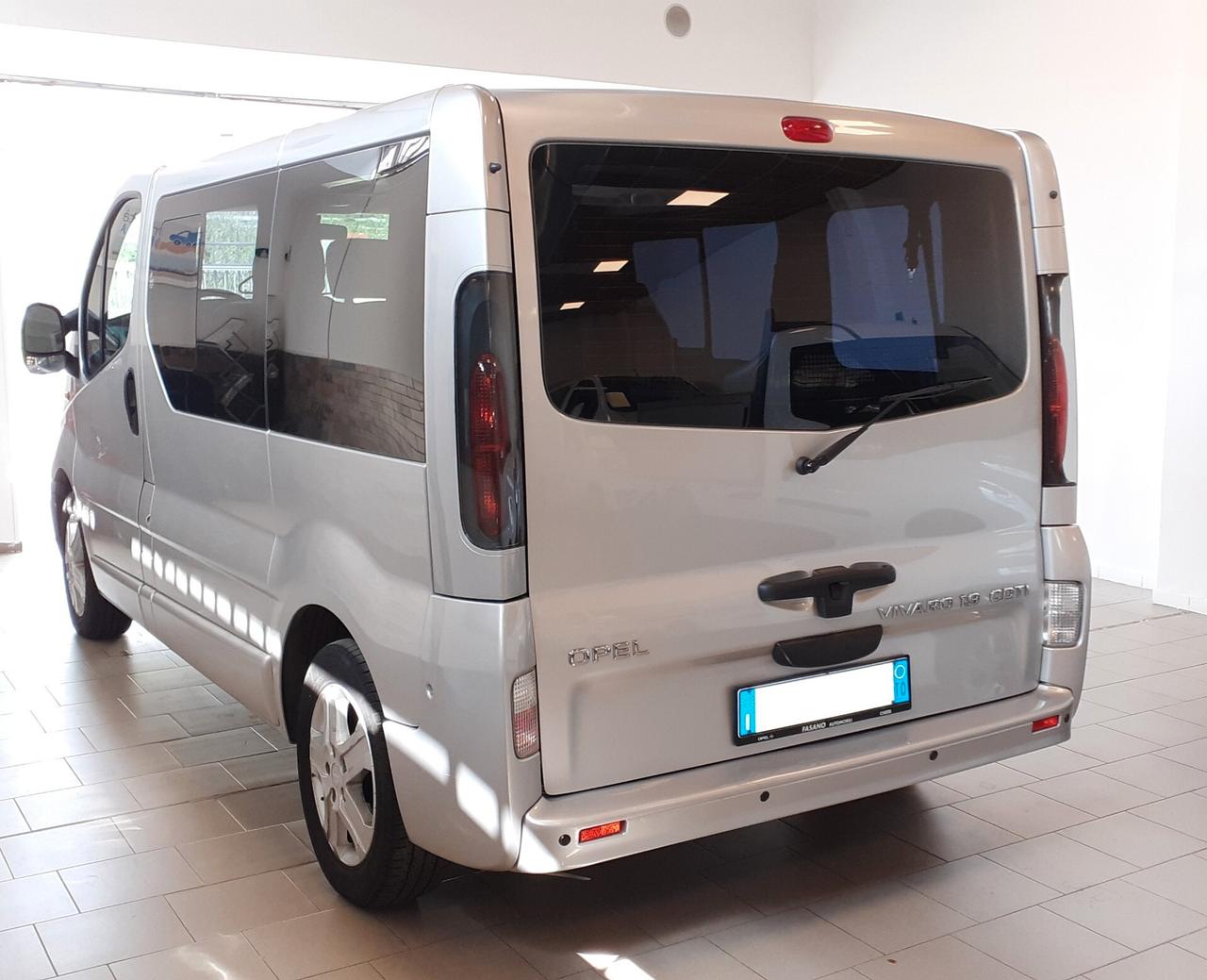 Opel Vivaro trasporto disabili pedana Focaccia