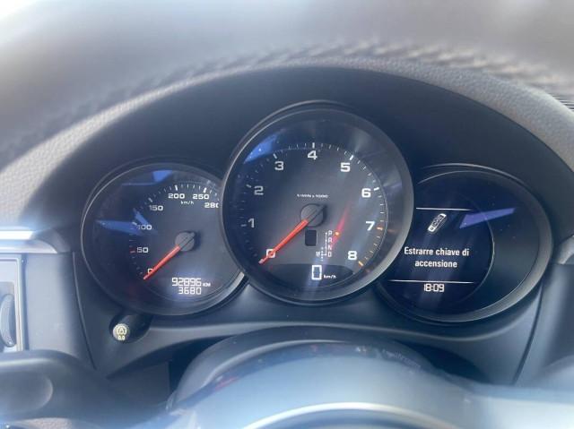 Porsche Macan 2.0 245cv pdk