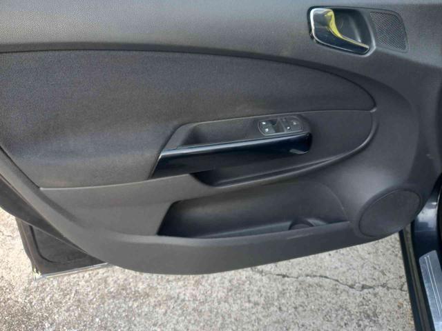 OPEL Corsa 1.2 5 porte Edition ok neopatentati