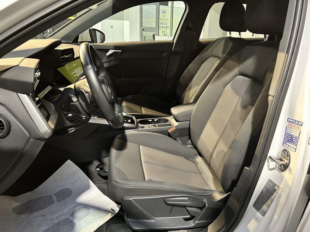 Audi A3 30 1.5 g-tron Business S tronic