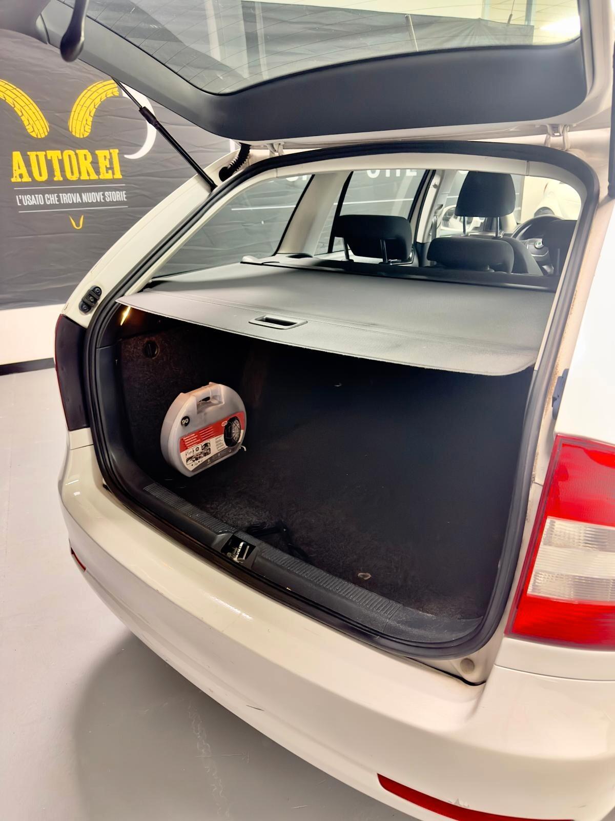 Skoda Octavia 1.6 TDI CR F.AP. DSG Wagon Ambition