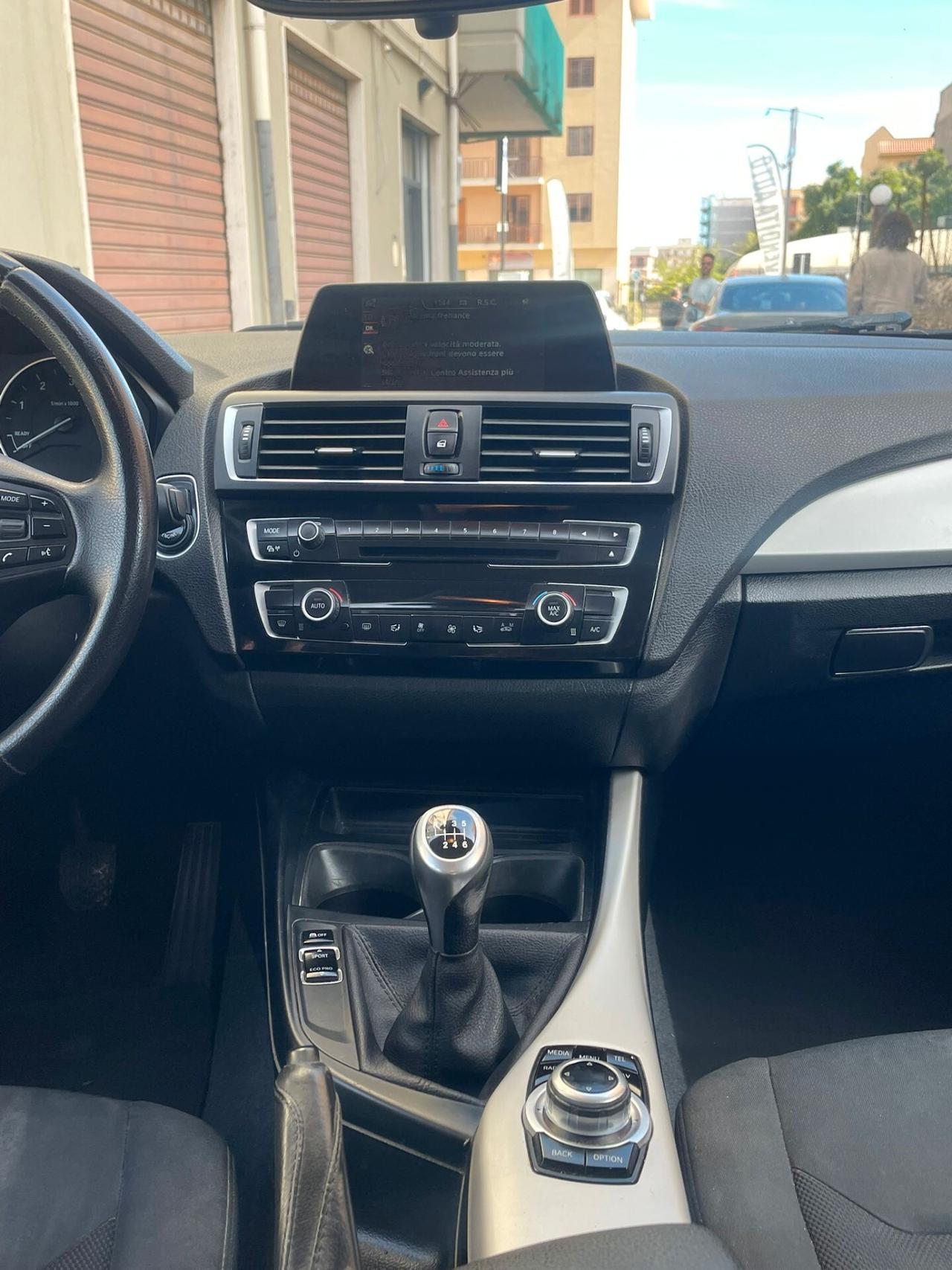 Bmw 116 116d 5p. Efficient Dynamics Urban