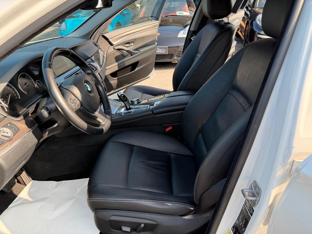 Bmw 530 530dA 258CV Touring Modern/TETTO/PELLE/NAVI
