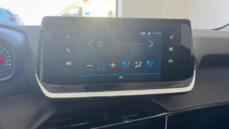 Peugeot 208 1.2 Puretech ALLURE 100 Cv.