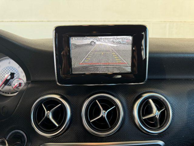 MERCEDES-BENZ A 180 CDI Premium